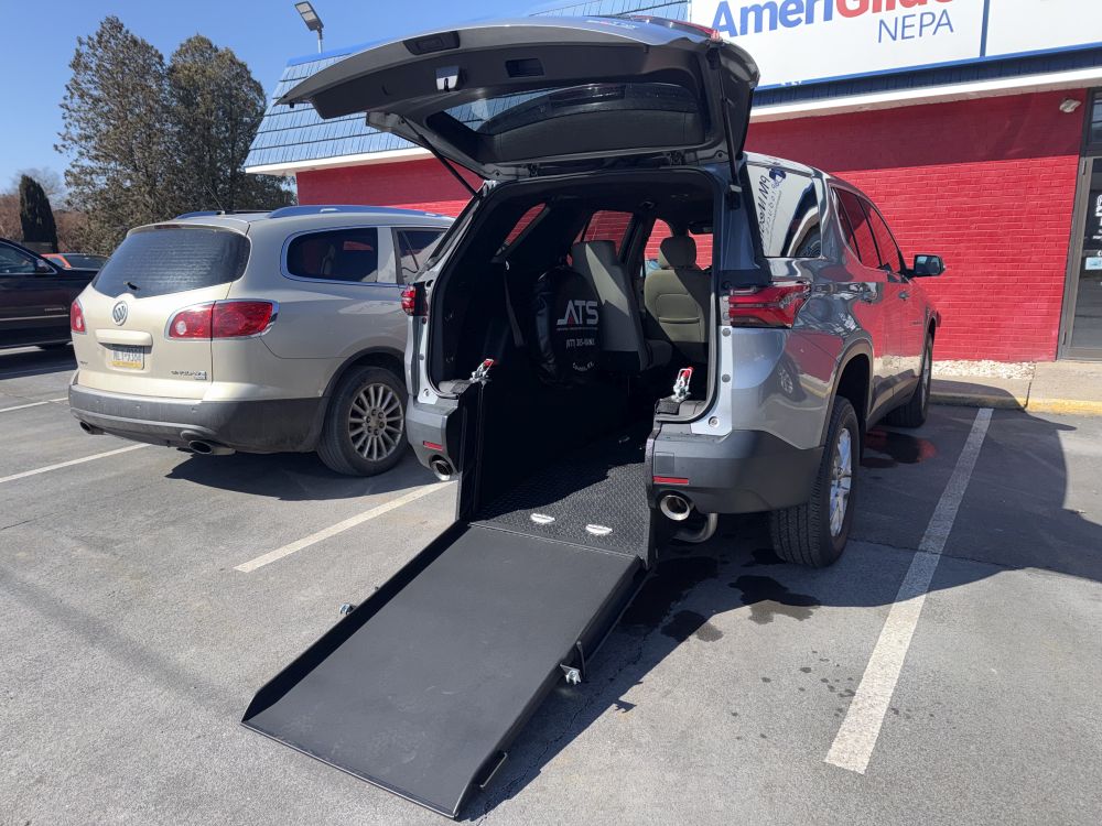 2023 Chevrolet Traverse ATS Mobility Conversion - 1981